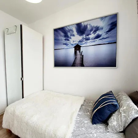 Pokoje Na Swietojanskiej Apartment *